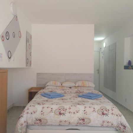 La Pineda Beach Studio Near Port Aventura Appartement Buitenkant foto
